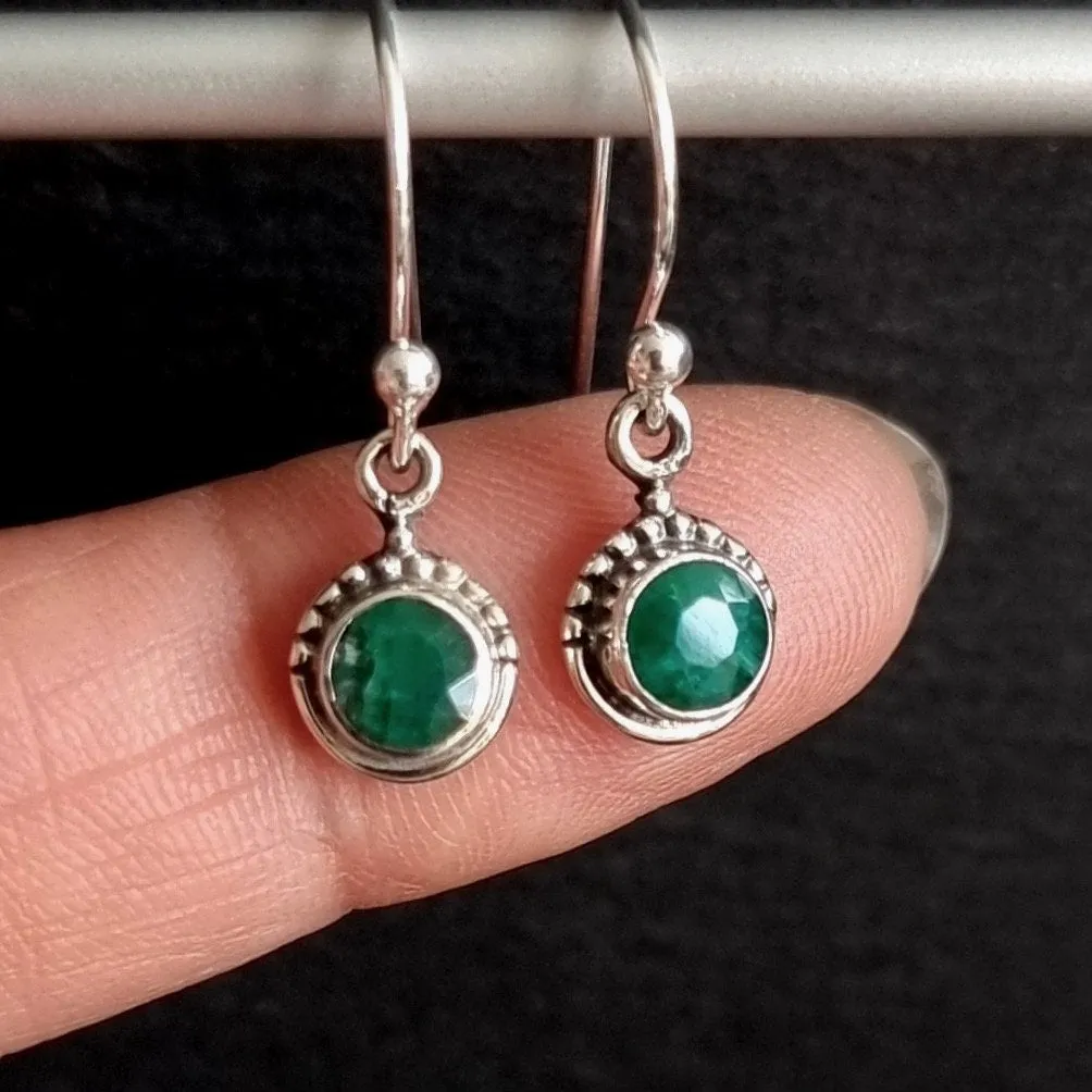 Boho Round 5mm/6mm Emerald 925 Silver Earrings, E91EM