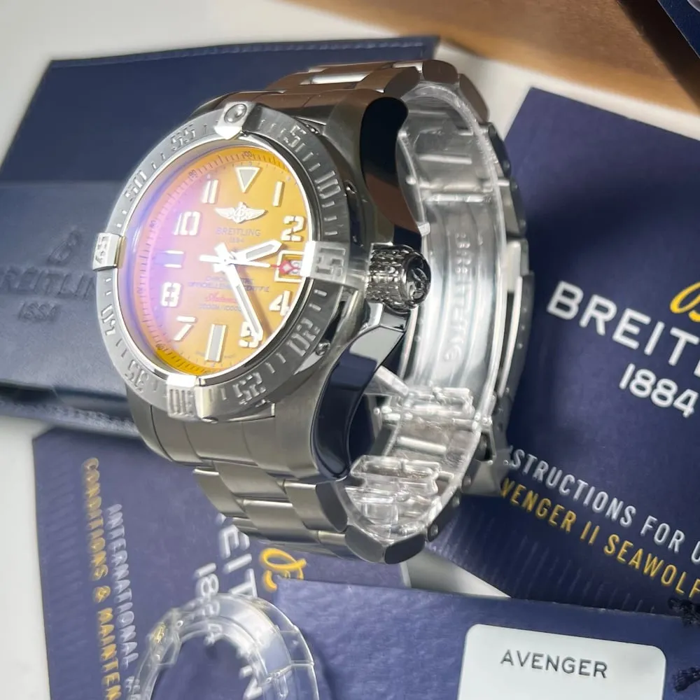 Breitling Avenger II Seawolf Cobra Yellow (2019)