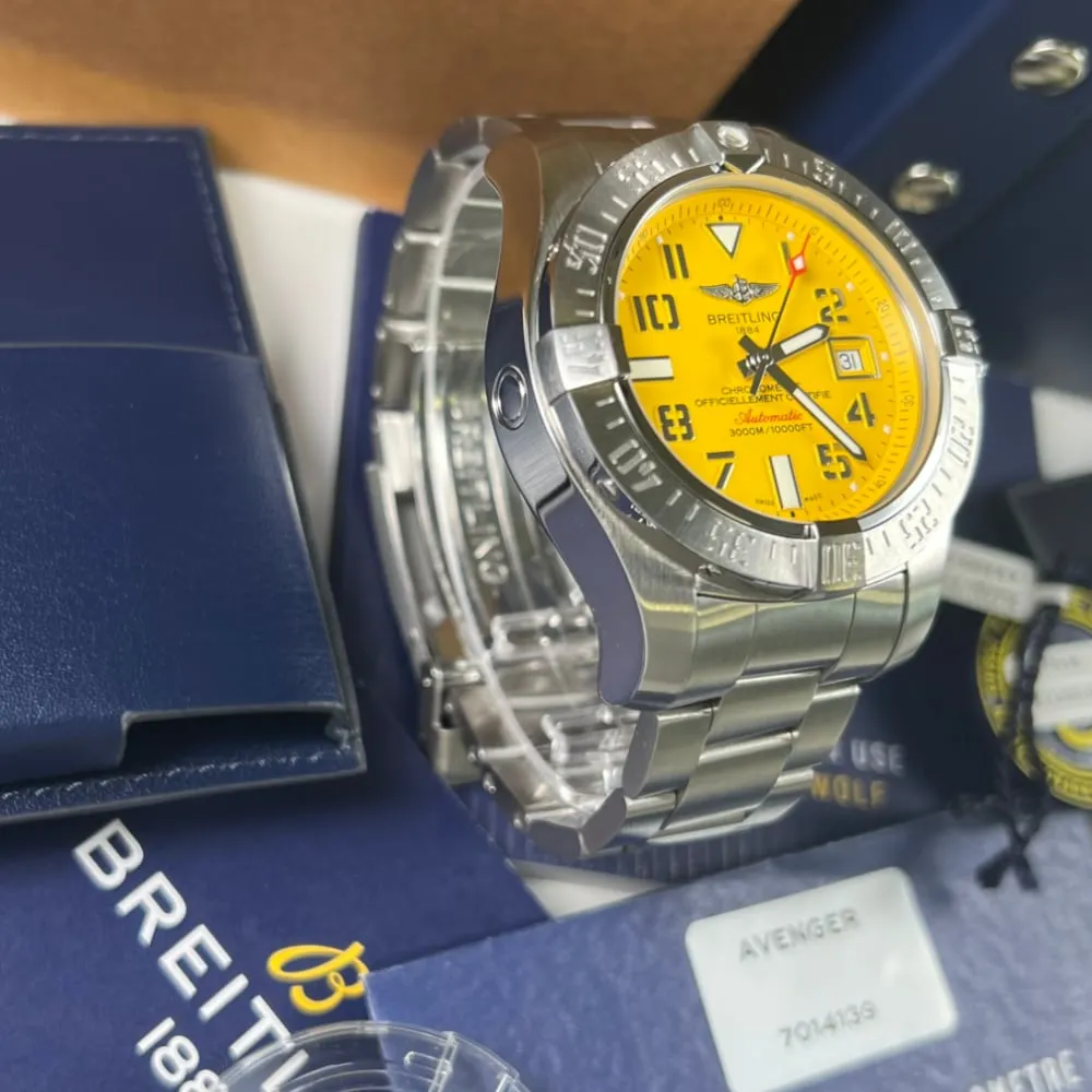 Breitling Avenger II Seawolf Cobra Yellow (2019)