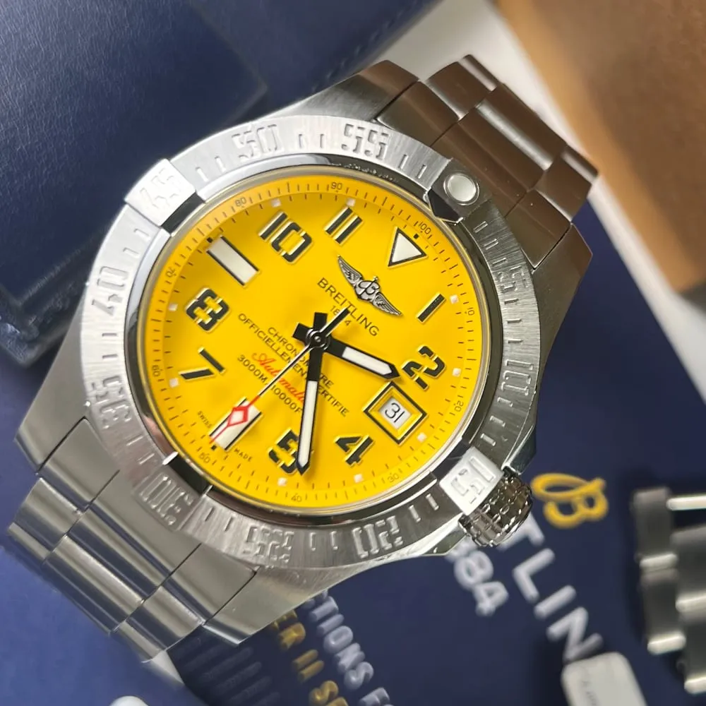 Breitling Avenger II Seawolf Cobra Yellow (2019)