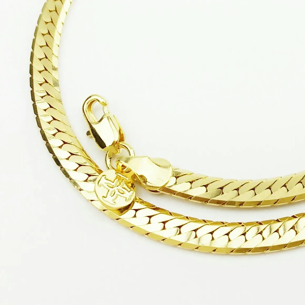 Gleam & Glam: 18k Gold Overlay Diamond Cut Chain Choker