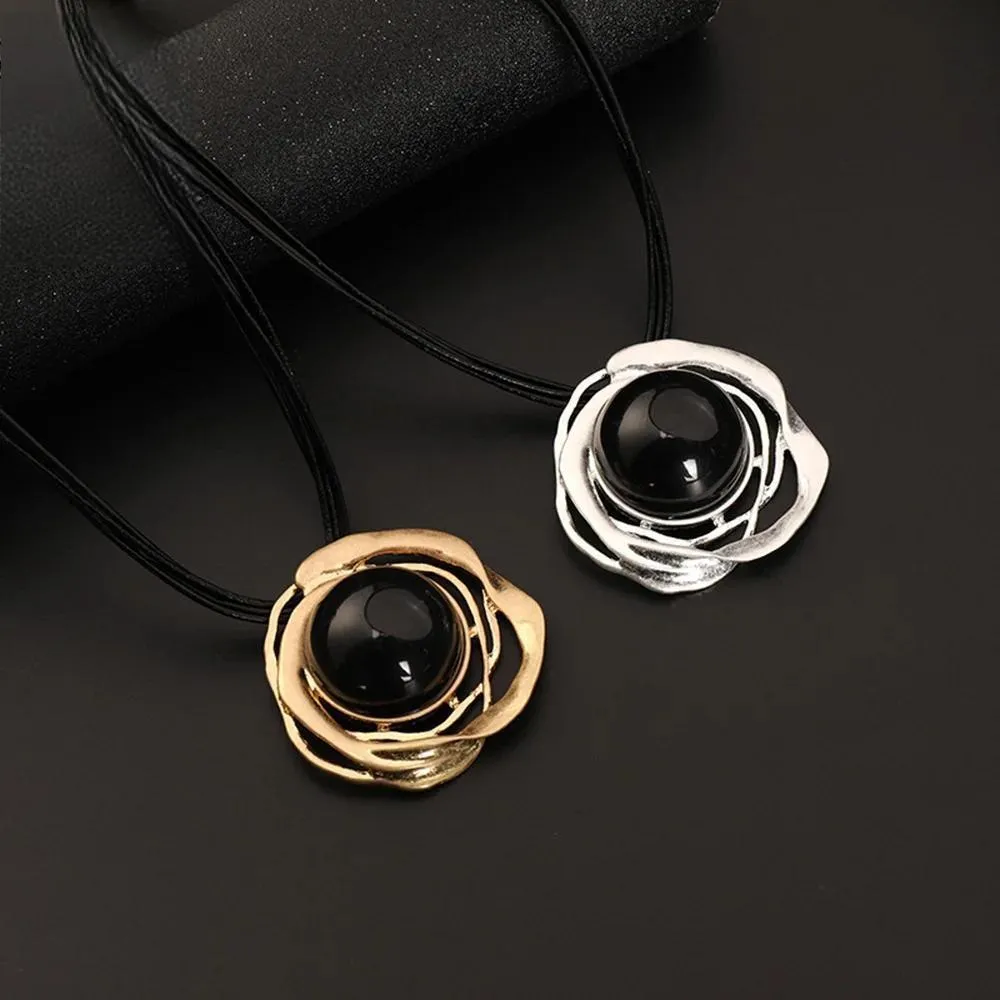 Hollow Out Irregularity Alloy Pendant Necklace Large Bead Choker Necklace