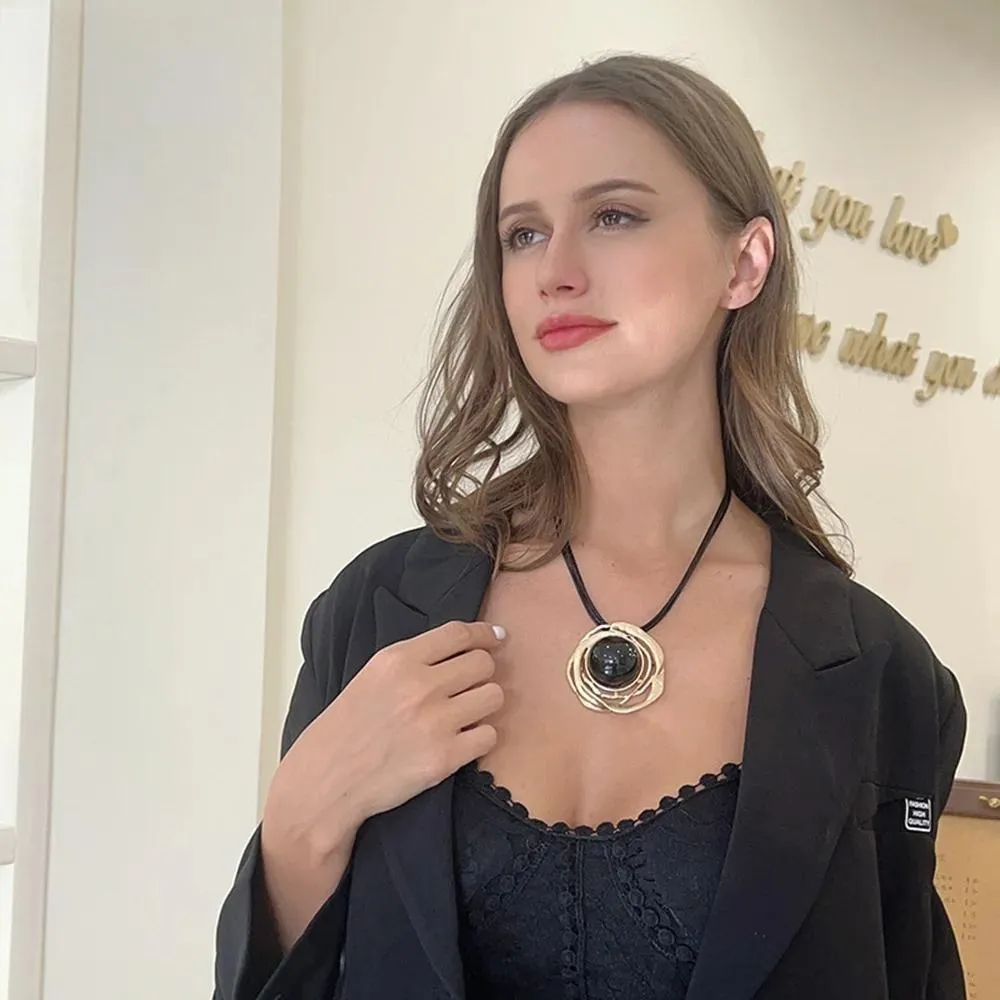 Hollow Out Irregularity Alloy Pendant Necklace Large Bead Choker Necklace