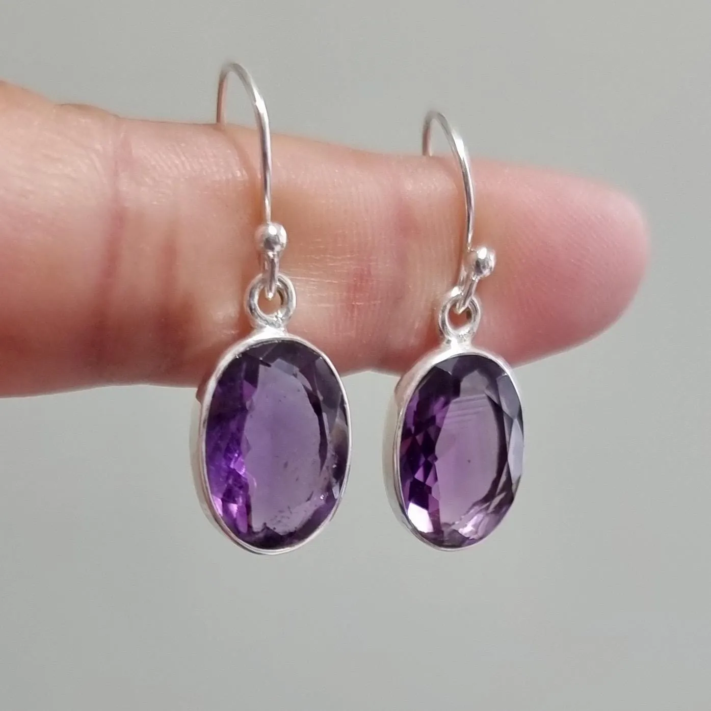 Large Oval Facetted Amethyst 925 Silver Dangle Earrings, E2AF