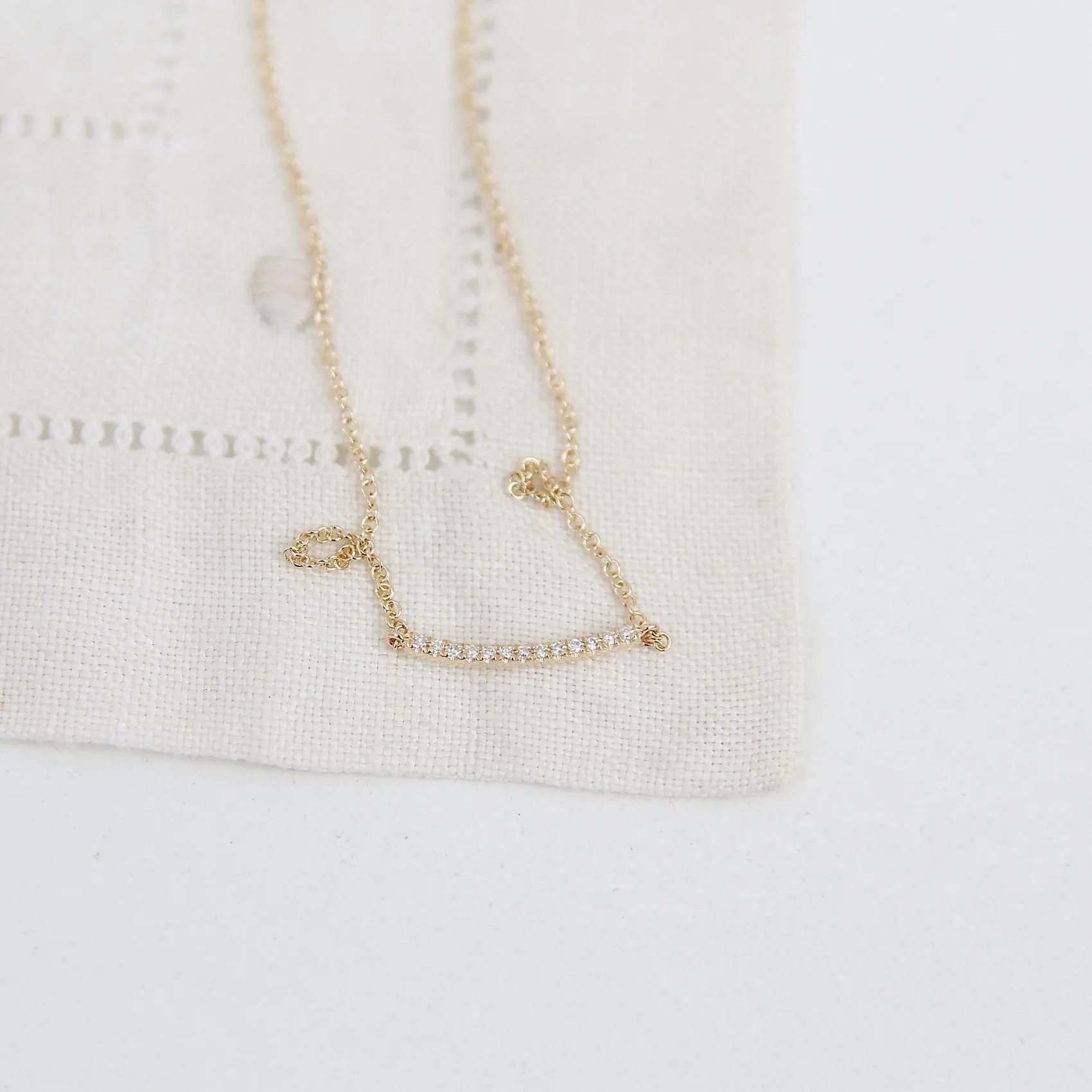 Mini Curved Bar Smile Necklace - 14K Yellow Gold