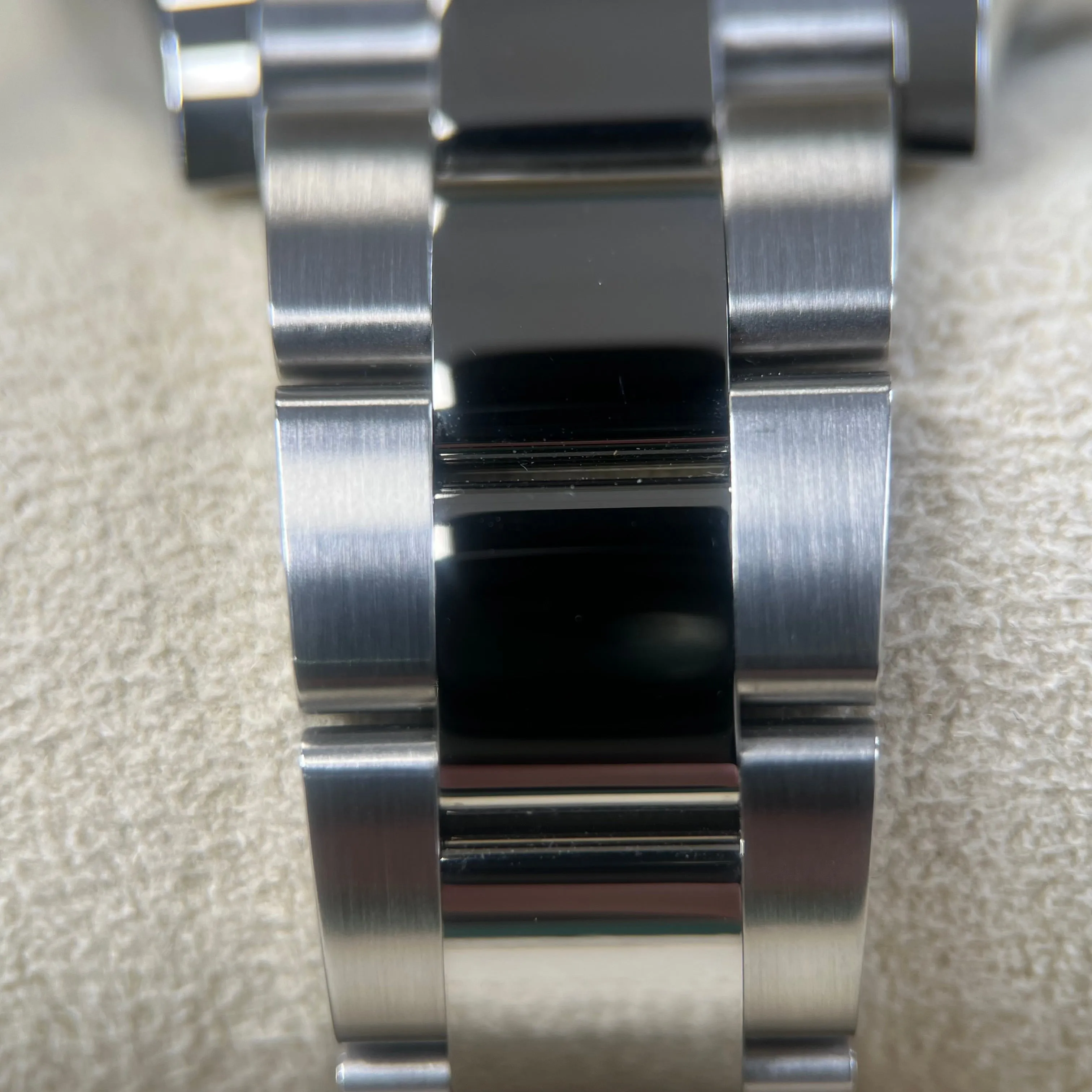 Rolex Yacht-Master 40 126622 Rhodium Dial 2022 Full Set Watch