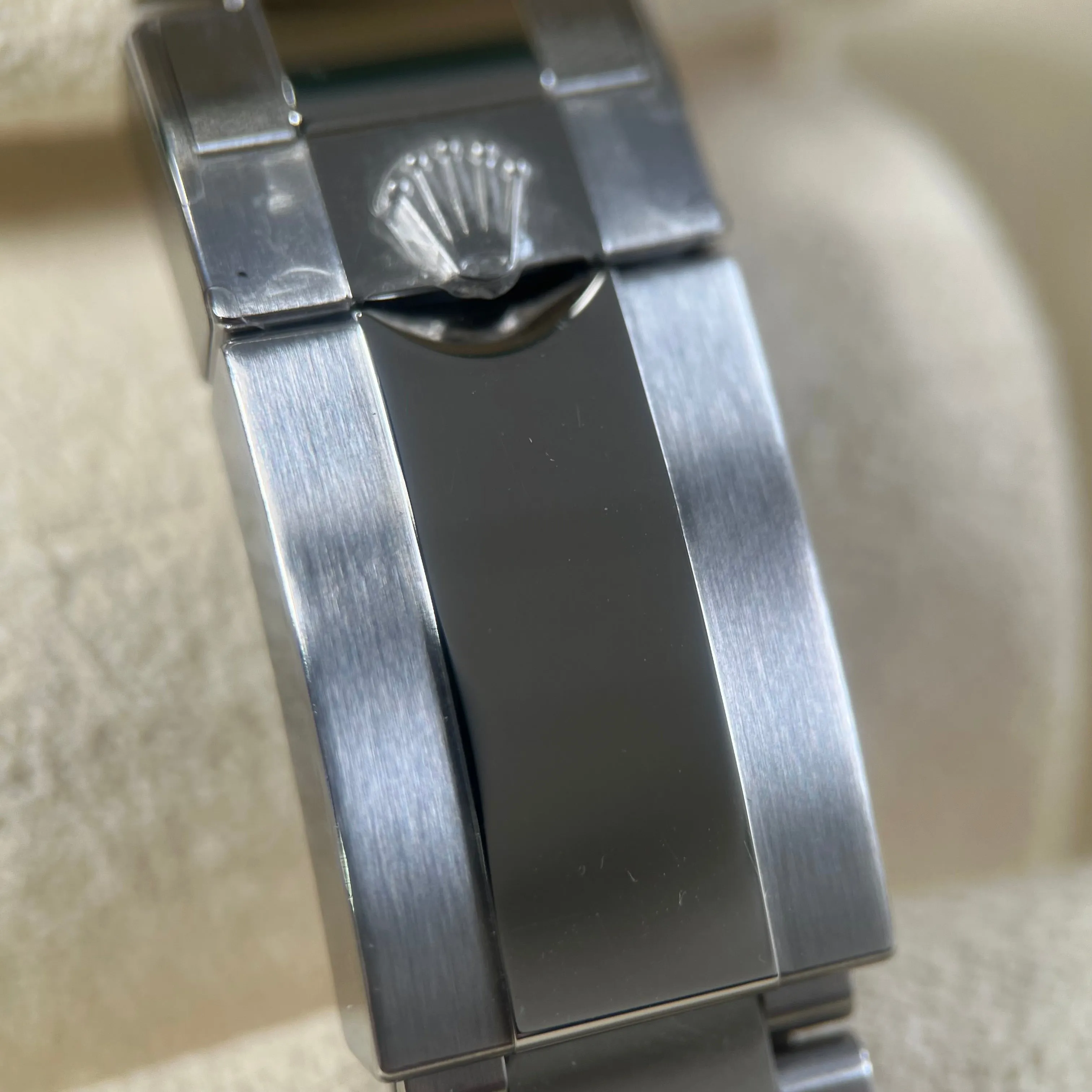 Rolex Yacht-Master 40 126622 Rhodium Dial 2022 Full Set Watch