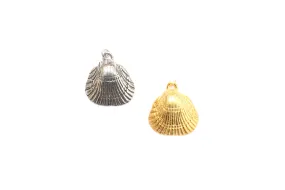 Shell Pendant in Britannium - Coastal Elegance in Every Detail